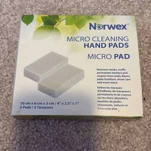 Brand new (2) Norwex Micro Cleaning Hand Pads in White